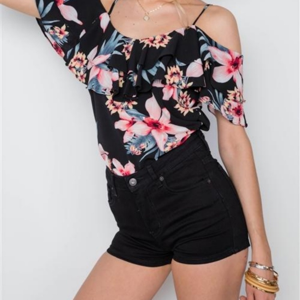Black Shorts S,M,L